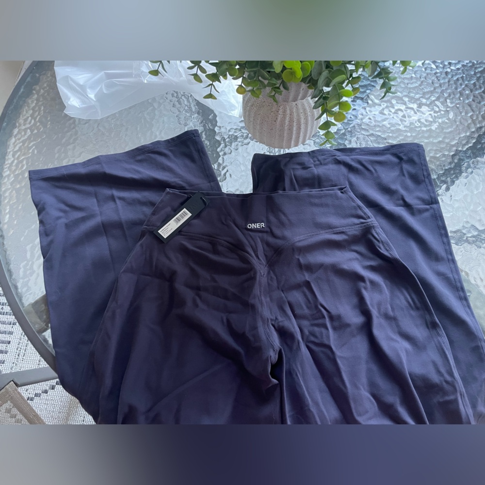 NWT Oner Active soft motion straight leg bottoms